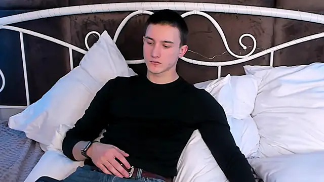 David  Diamond online show from 10-22-25, 02:50