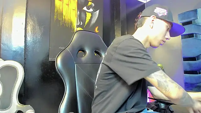 Justin Lakee online show from 10-04-25, 11:14