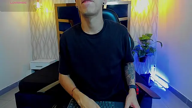 Justin Lakee online show from 10-10-25, 11:15