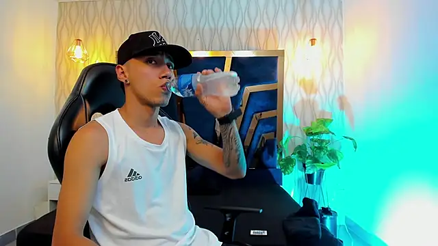 Justin Lakee online show from 10-15-25, 11:16