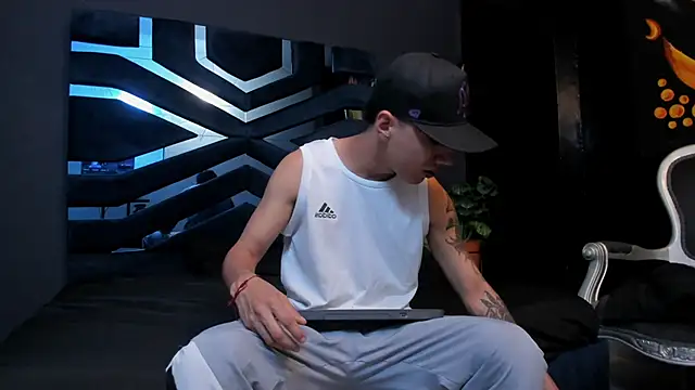 Justin Lakee online show from 10-20-25, 11:16