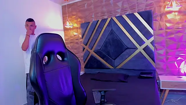 Justin Lakee online show from 10-24-25, 11:12