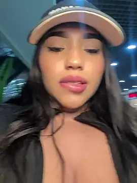 SofiaWildee online show from 06-14-26, 11:07