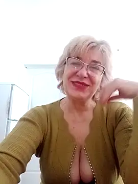 52MiaLove02 online show from 02-11-26, 05:56