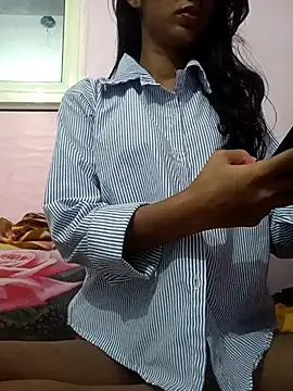 Snapshot of riyaroy9999 chatting on 11-18-25, 04:22 riyaroy9999 online show from 11-18-25, 04:22