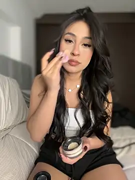 Snapshot of abbyhdk chatting on 11-26-25, 04:57 abbyhdk online show from 11-26-25, 04:57