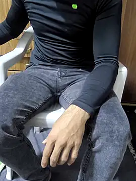 Snapshot of yazinyazin1 chatting on 11-03-25, 08:43 yazinyazin1 online show from 11-03-25, 08:43