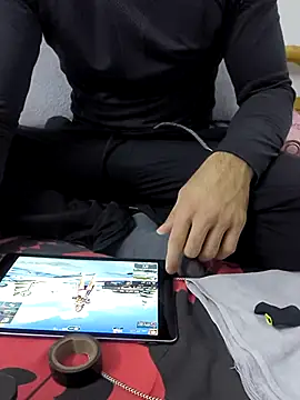 Snapshot of yazinyazin1 chatting on 11-22-25, 07:46 yazinyazin1 online show from 11-22-25, 07:46