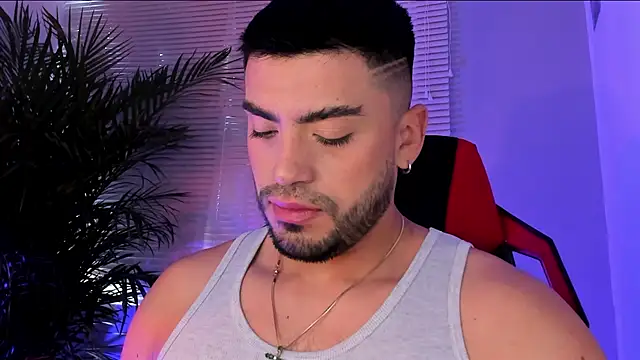 Snapshot of Alexander_Diiaz chatting on 09-16-25, 12:50 Alexander Diiaz online show from 09-16-25, 12:50