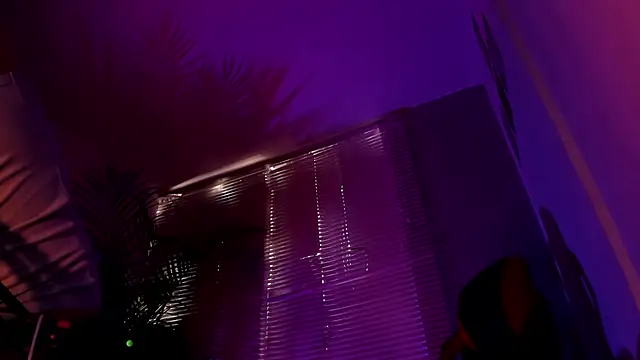 Snapshot of Alexander_Diiaz chatting on 09-24-25, 02:31 Alexander Diiaz online show from 09-24-25, 02:31