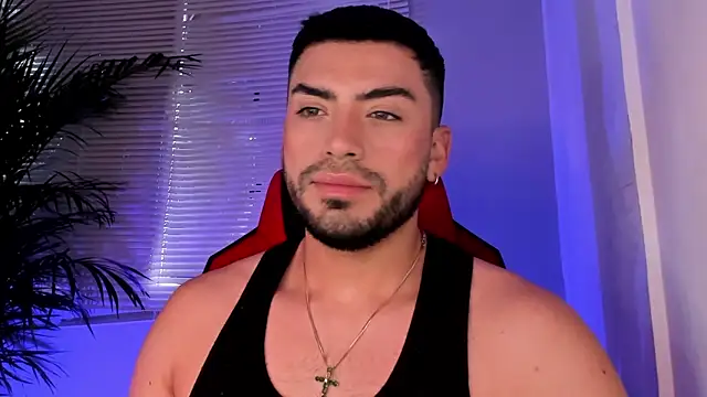 Snapshot of Alexander_Diiaz chatting on 10-18-25, 07:36 Alexander Diiaz online show from 10-18-25, 07:36