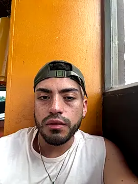 Snapshot of Alexander_Diiaz chatting on 10-24-25, 06:59 Alexander Diiaz online show from 10-24-25, 06:59