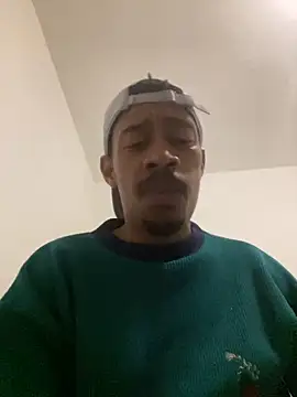 Snapshot of fitsexyman chatting on 09-10-25, 08:20 fitsexyman online show from 09-10-25, 08:20