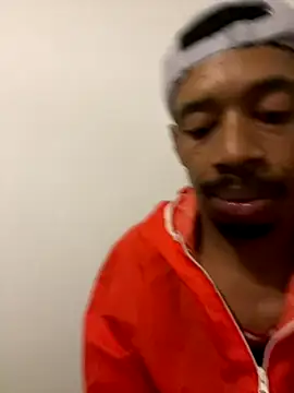 Snapshot of fitsexyman chatting on 10-02-25, 07:32 fitsexyman online show from 10-02-25, 07:32