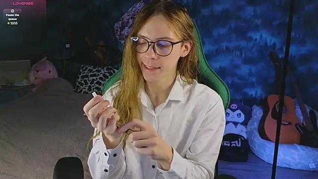 artass2 online show from 10-27-25, 04:22