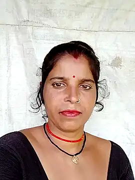 Manvi tyagi online show from 09-15-25, 09:20