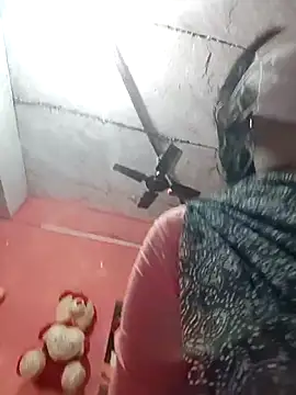 Manvi tyagi online show from 10-15-25, 03:28