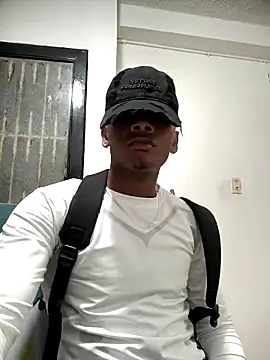 Elculiozo online show from 04-30-26, 02:51