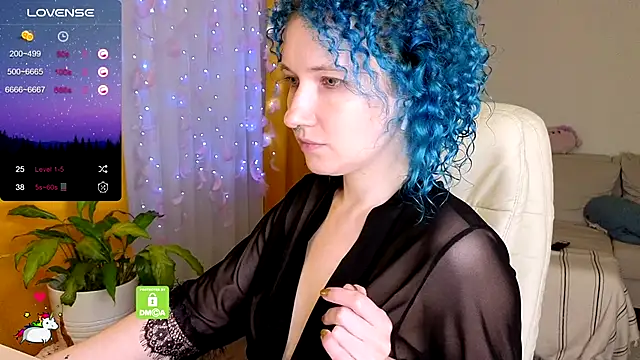 Snapshot of Kitty_Kisss chatting on 09-19-25, 12:56 Kitty Kisss online show from 09-19-25, 12:56