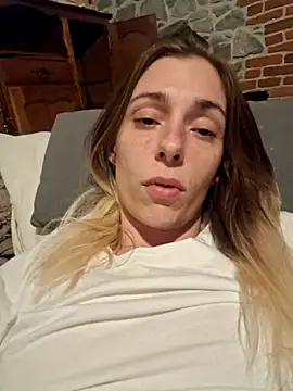 Snapshot of SexyAlya chatting on 10-01-25, 11:00 SexyAlya online show from 10-01-25, 11:00