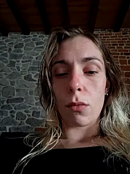 Snapshot of SexyAlya chatting on 10-03-25, 01:19 SexyAlya online show from 10-03-25, 01:19