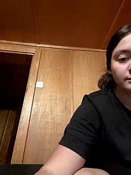 Snapshot of YoungLiisaxx chatting on 09-09-25, 05:40 YoungLiisaxx online show from 09-09-25, 05:40