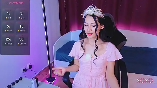 Milly  Foxy online show from 11-20-25, 12:05