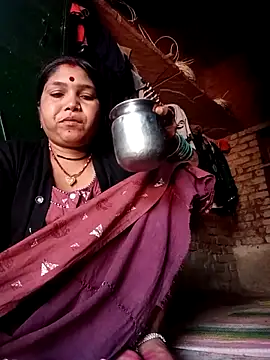 Priya tyagi online show from 09-26-25, 06:39