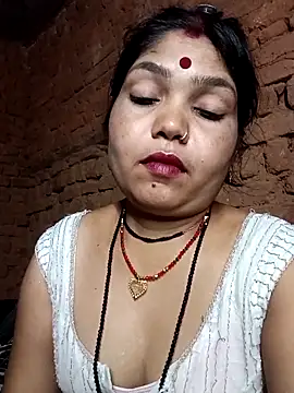 Priya tyagi online show from 09-26-25, 06:45