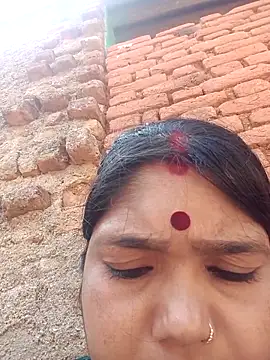 Priya tyagi online show from 09-27-25, 07:24