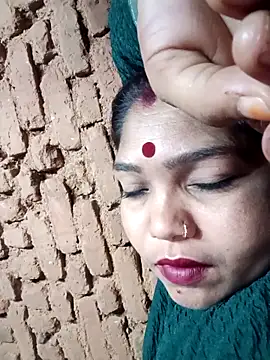 Priya tyagi online show from 09-28-25, 08:36