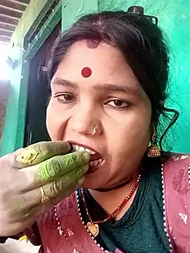 Priya tyagi online show from 10-14-25, 08:26