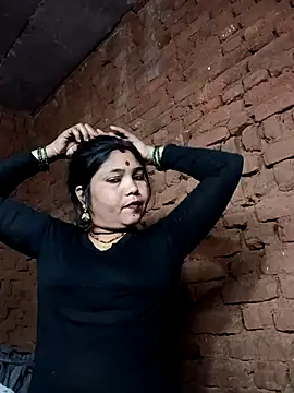 Priya tyagi online show from 10-15-25, 03:56