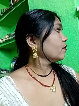 Priya tyagi online show from 10-20-25, 04:07