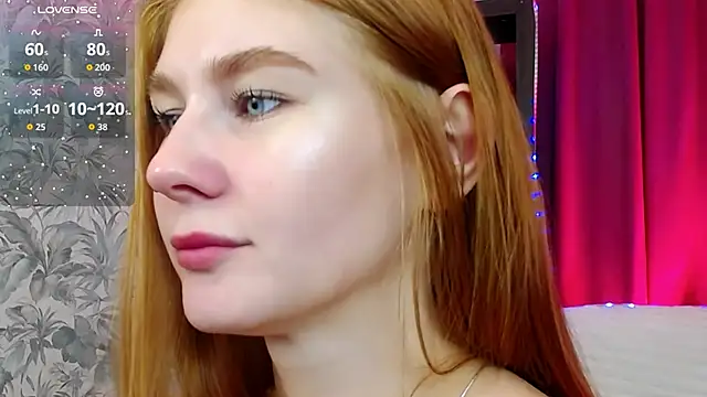 JuliaPowers  online show from 09-21-25, 04:03