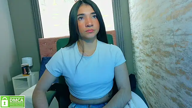 Snapshot of Aurora_jones11 chatting on 09-22-25, 03:30 Aurora jones11 online show from 09-22-25, 03:30