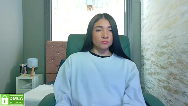 Snapshot of Aurora_jones11 chatting on 09-28-25, 04:07 Aurora jones11 online show from 09-28-25, 04:07