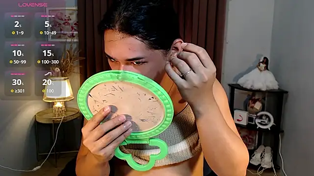 Kiethmadison Miller online show from 10-07-25, 11:57