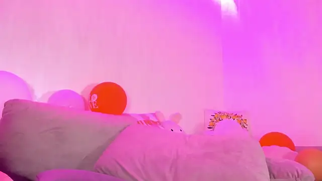 RileyNox online show from 04-25-26, 04:04