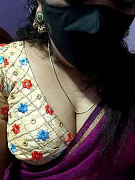 luci-queen online show from 09-24-25, 04:38