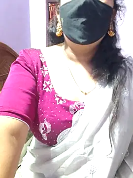 luci-queen online show from 09-26-25, 06:17