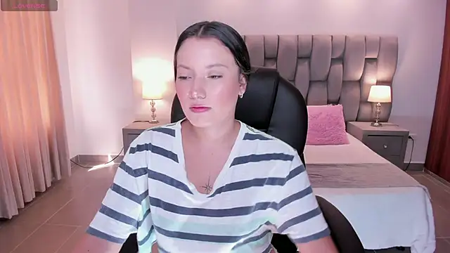 nylaa rose online show from 10-04-25, 06:39