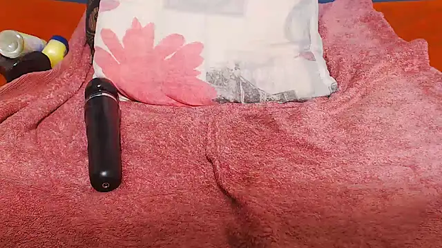 DarkNipple  online show from 10-31-25, 01:06