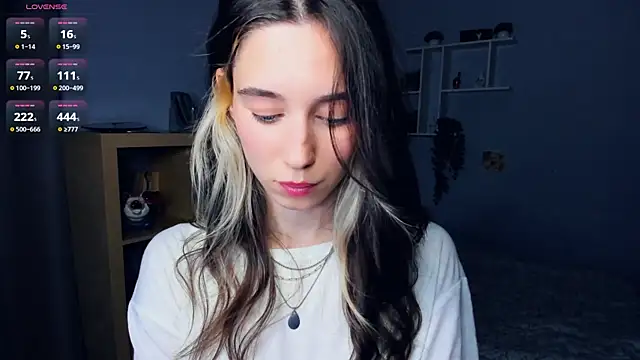 Snapshot of AntonettaTarring chatting on 09-23-25, 07:22 AntonettaTarring online show from 09-23-25, 07:22