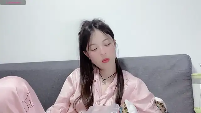 nuonuo321 online show from 11-09-25, 10:46