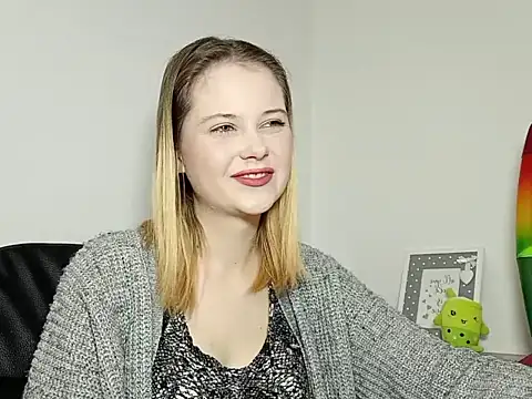 LydiaYoung online show from 10-07-25, 06:16