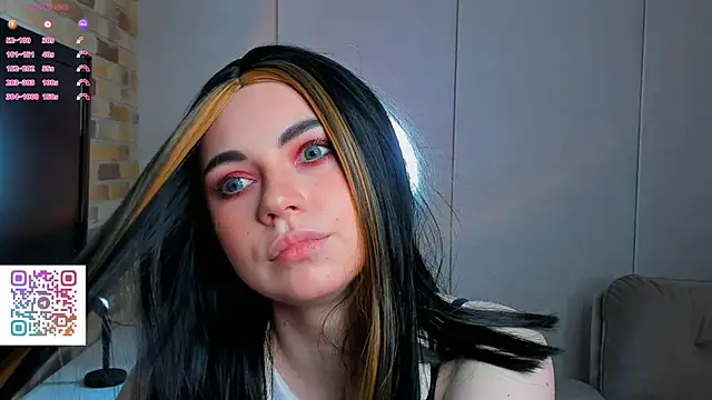 EvaBlimey online show from 09-21-25, 05:09