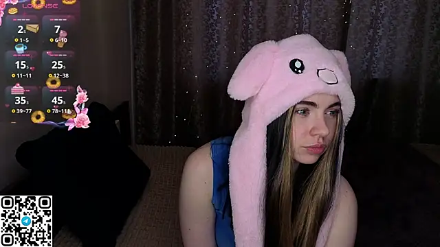 EvaBlimey online show from 12-20-25, 06:31