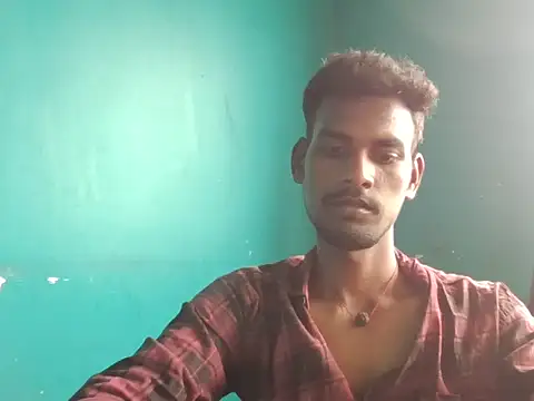 Snapshot of Tamilgud23 chatting on 09-16-25, 05:52 Tamilgud23 online show from 09-16-25, 05:52