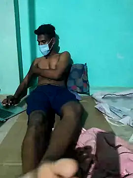 Snapshot of Tamilgud23 chatting on 09-19-25, 03:56 Tamilgud23 online show from 09-19-25, 03:56